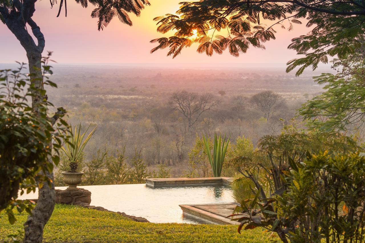 Stanley Safari Lodge リビングストン エクステリア 写真