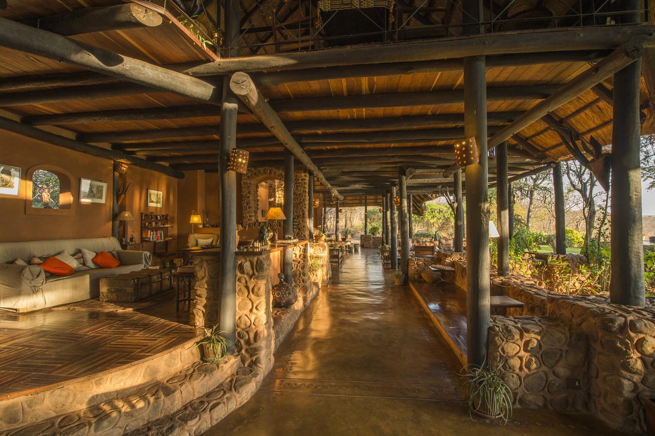Stanley Safari Lodge リビングストン エクステリア 写真