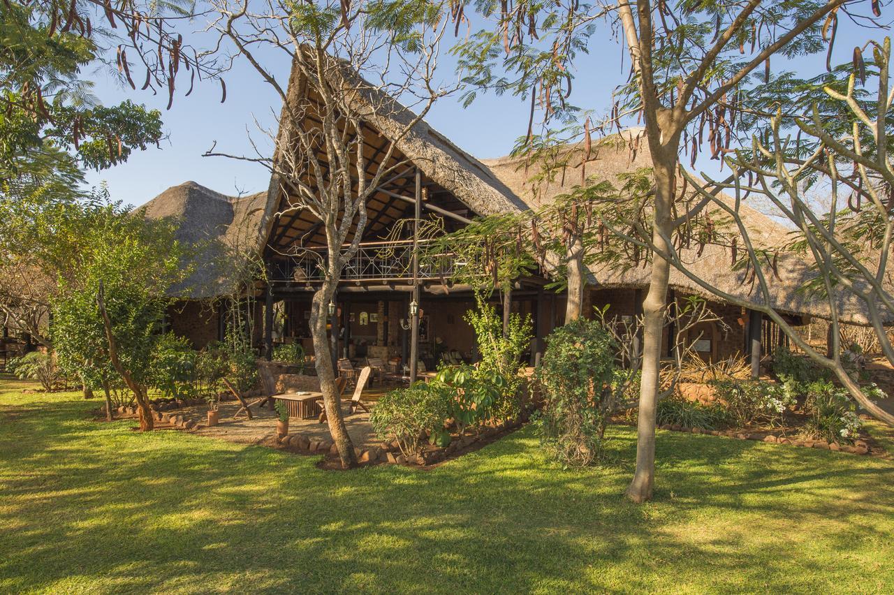 Stanley Safari Lodge リビングストン エクステリア 写真