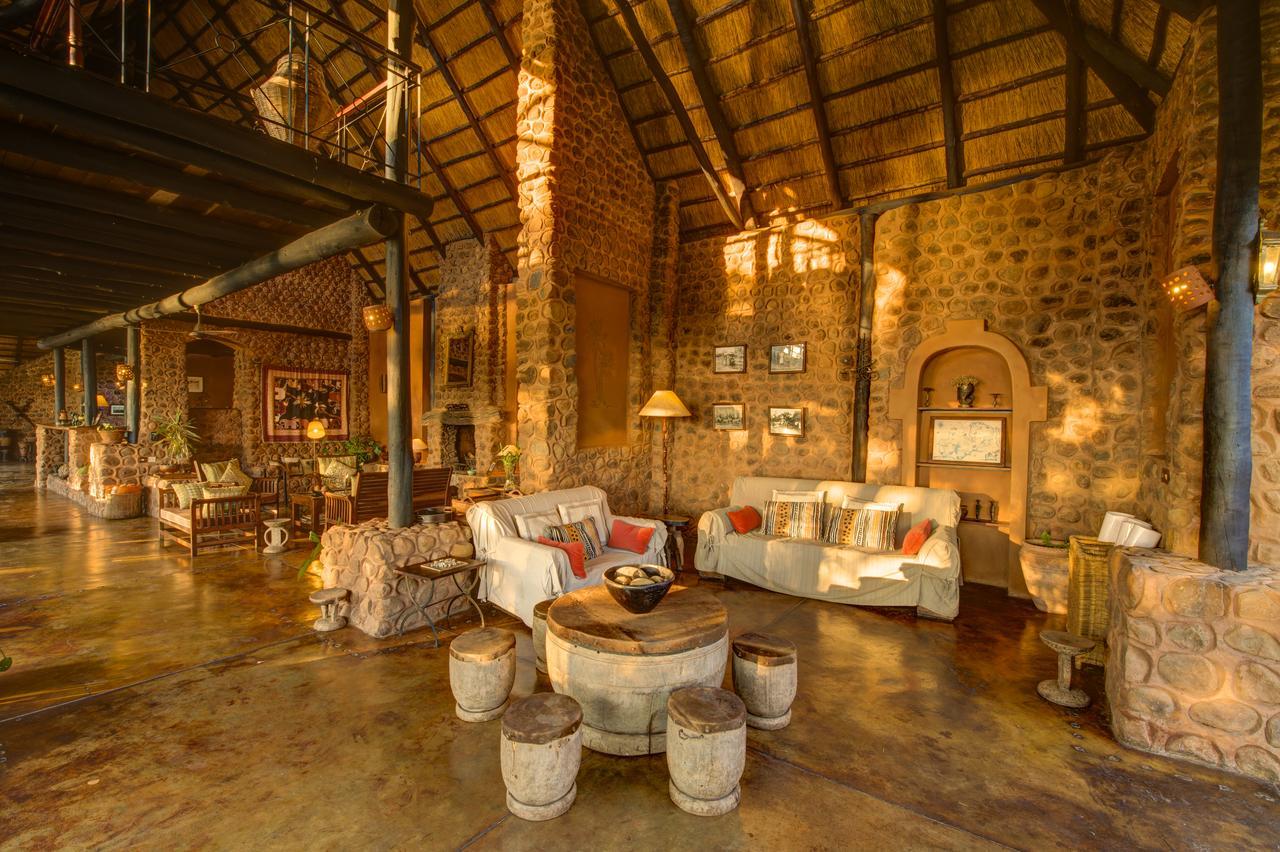Stanley Safari Lodge リビングストン エクステリア 写真